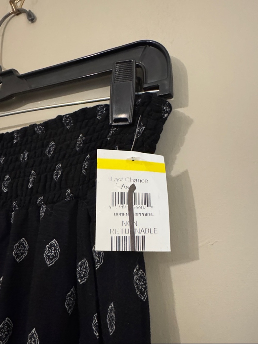 NWT- Kingston Grey Juniors' Full Length Wide-Leg Pants - black/white, Medium - Picture 10 of 10